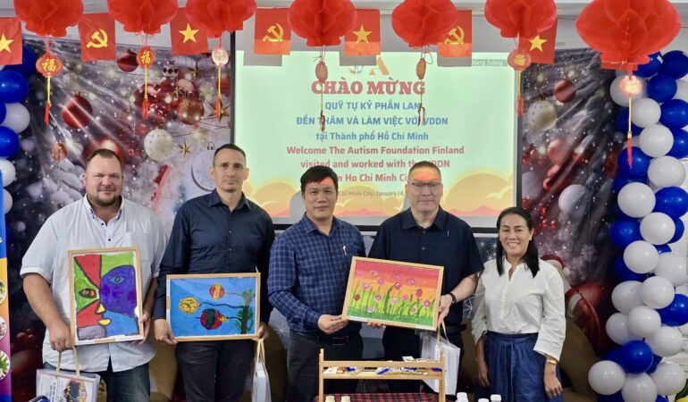 Chủ tịch VDDN, Ông Trần Văn Dương tiếp đón Quỹ Tự Kỷ Phần Lan đến thăm và làm việc tại Việt Nam